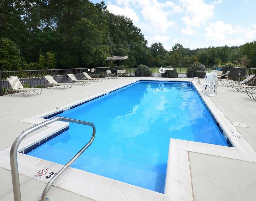 Holiday Inn Express Hopewell - Fort Lee Area By Ihg Exterior photo